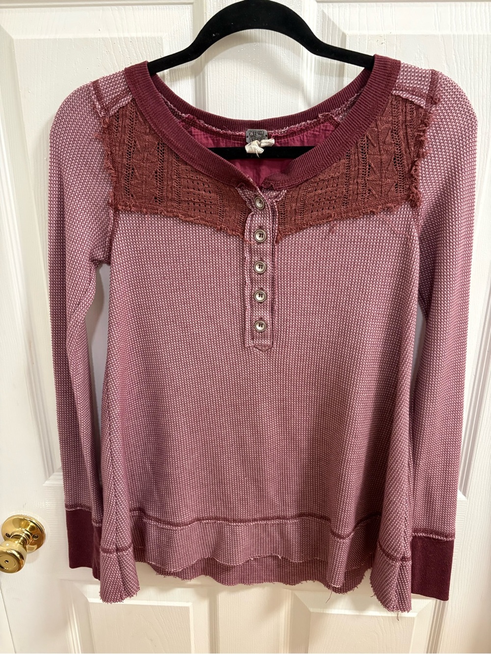 We the free Preloved classic henley